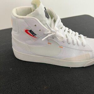 Nike Air Jordan 1 Mid